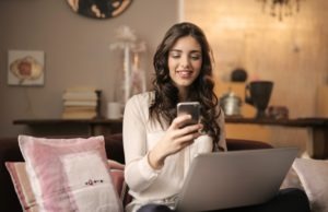 Hybrides Arbeiten: Der neue Trend, der die Arbeitswelt revolutioniert