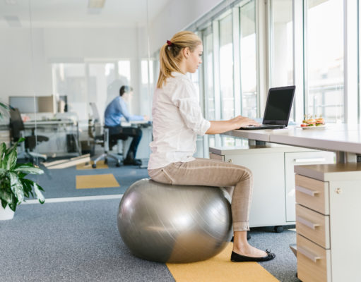 Gesundheit und Wohlbefinden am Arbeitsplatz: Wie Unternehmen das Ruder übernehmen